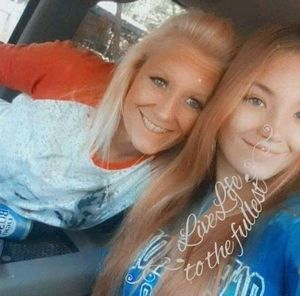 Meet your Posher, Leslie